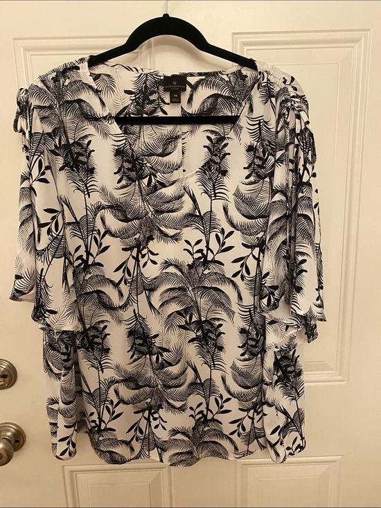 Worthington Tops - Worthington Women's Black & White Tropical Print Blouse 1X